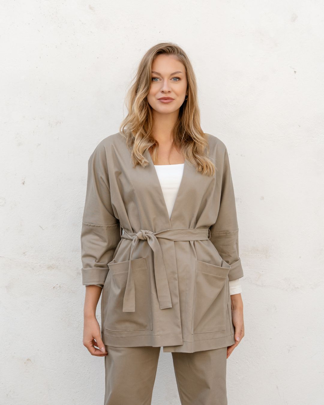taupe_cora_1